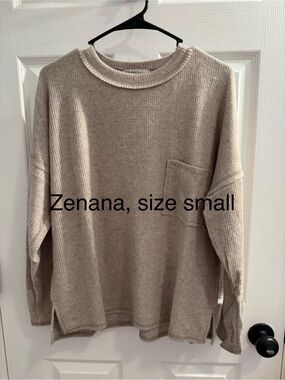 Zenana Cozy Ribbed Long Sleeve Top in ASH MOCHA. NWOT, size: small